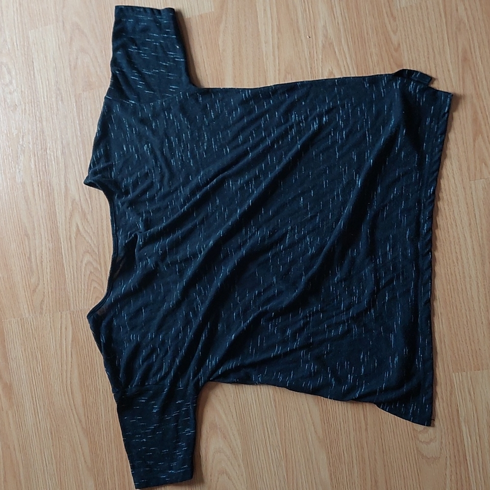 Old Navy tee‎ - Picture 3 of 3